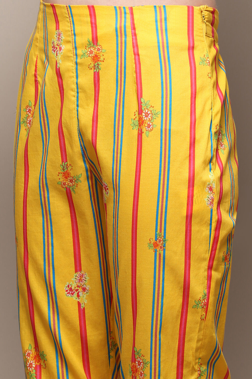 Beige Linen Straight Kurta Slim Pants Suit Set image number 2