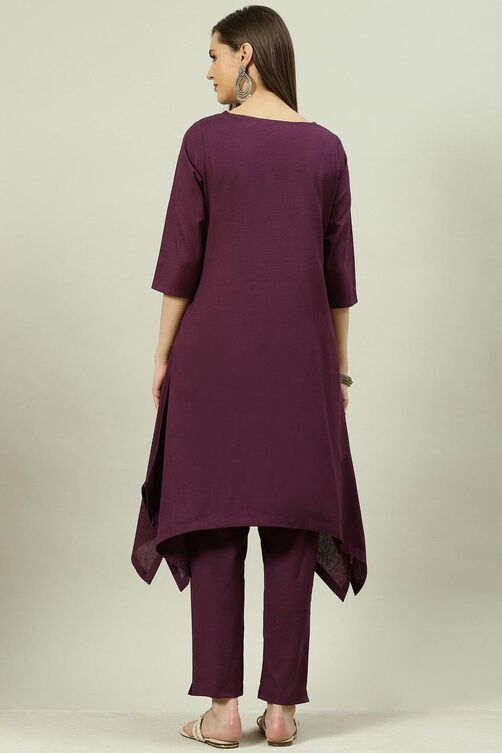 Purple Cotton Blend Asymmetric Kurta Pant 2 Piece Set image number 4