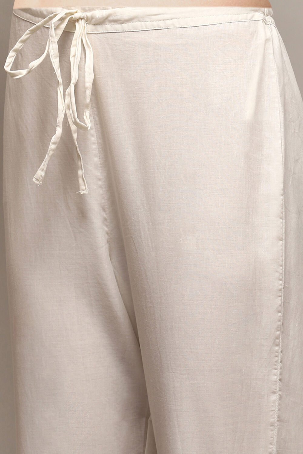 Off White Viscose Straight Printed Kurta Pant Suit Set image number 2