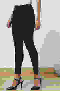 Black Cotton Blend Solid Leggings image number 2