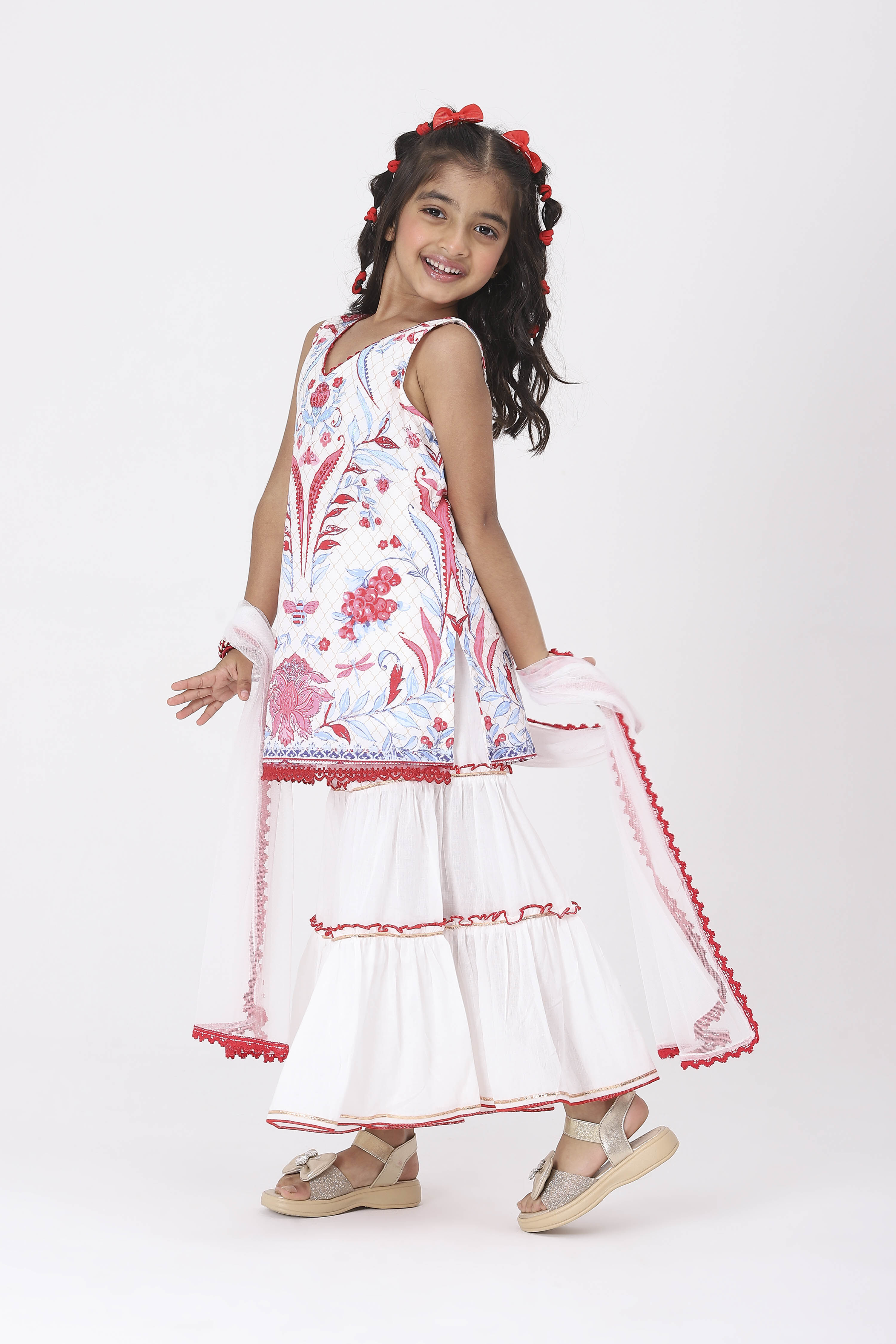 White Cotton Printed Straight Suit Set image number 1