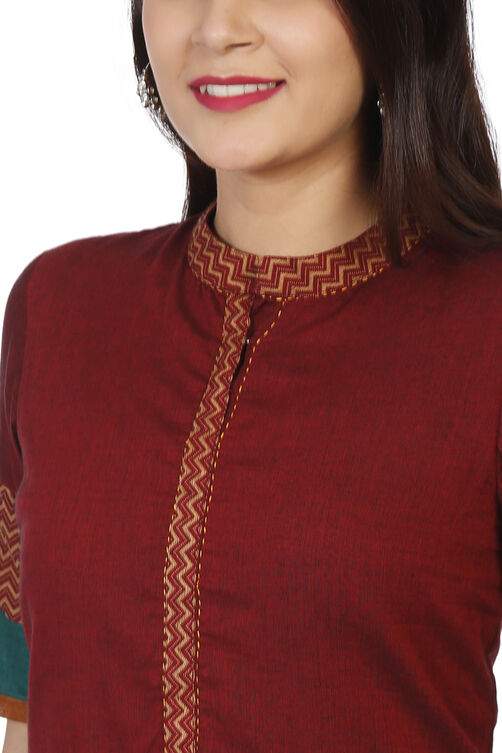 Maroon Cotton A-Line Printed Kurta image number 1