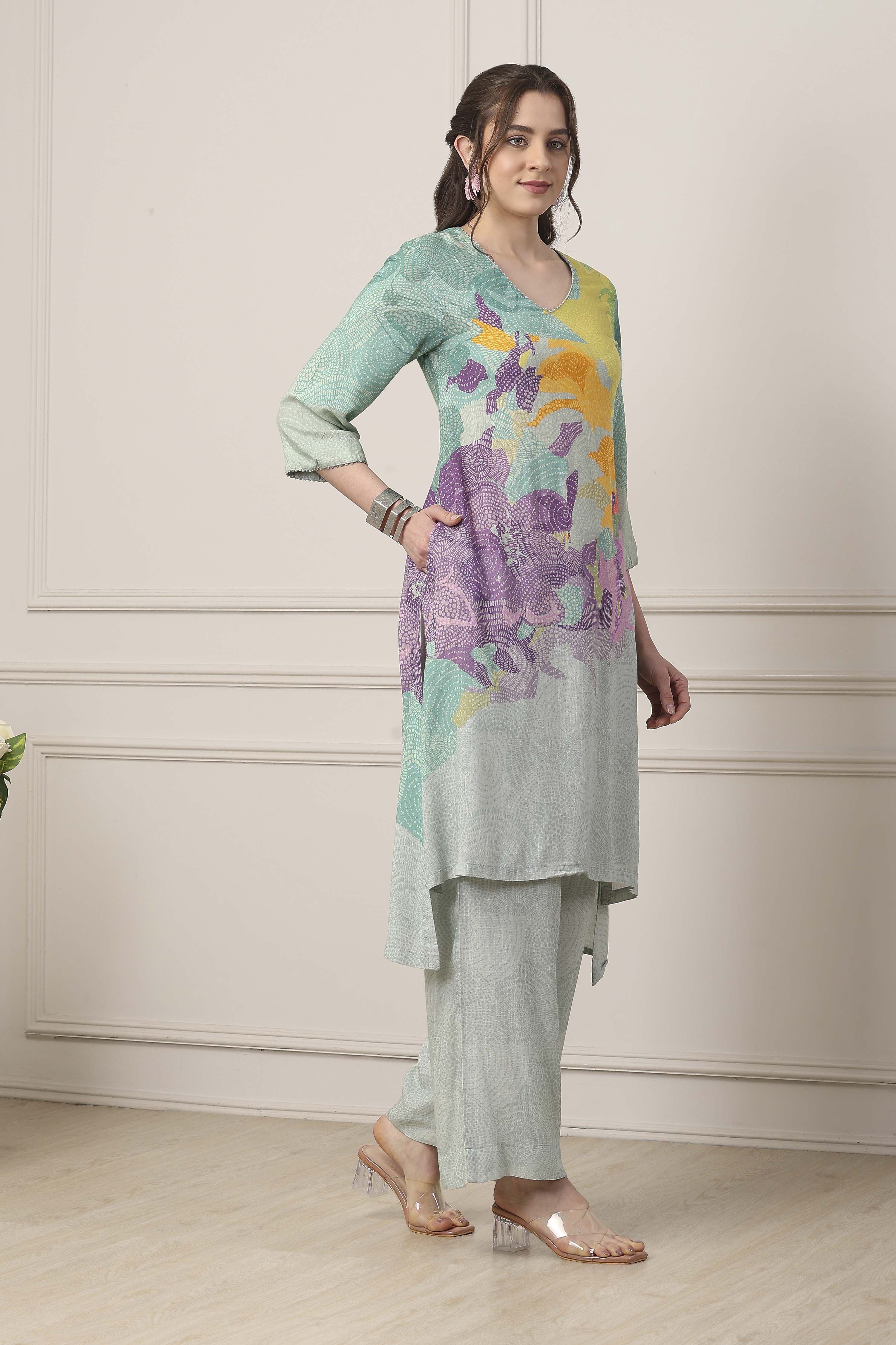 Green Abstract Printed Straight Suit Set image number 5