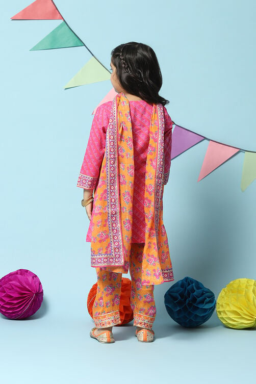 Pink Cotton Straight Kurta Salwar Suit Set image number 4