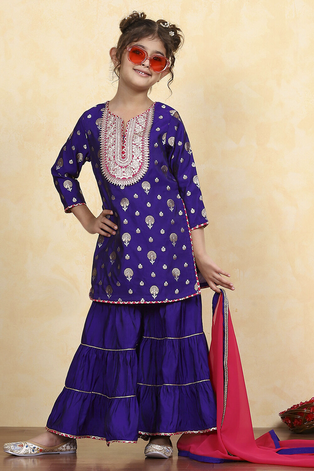Purple Brocade Short Kurta Suit Set image number 7