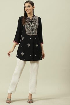 Black Rayon Straight Solid Kurti image number 5