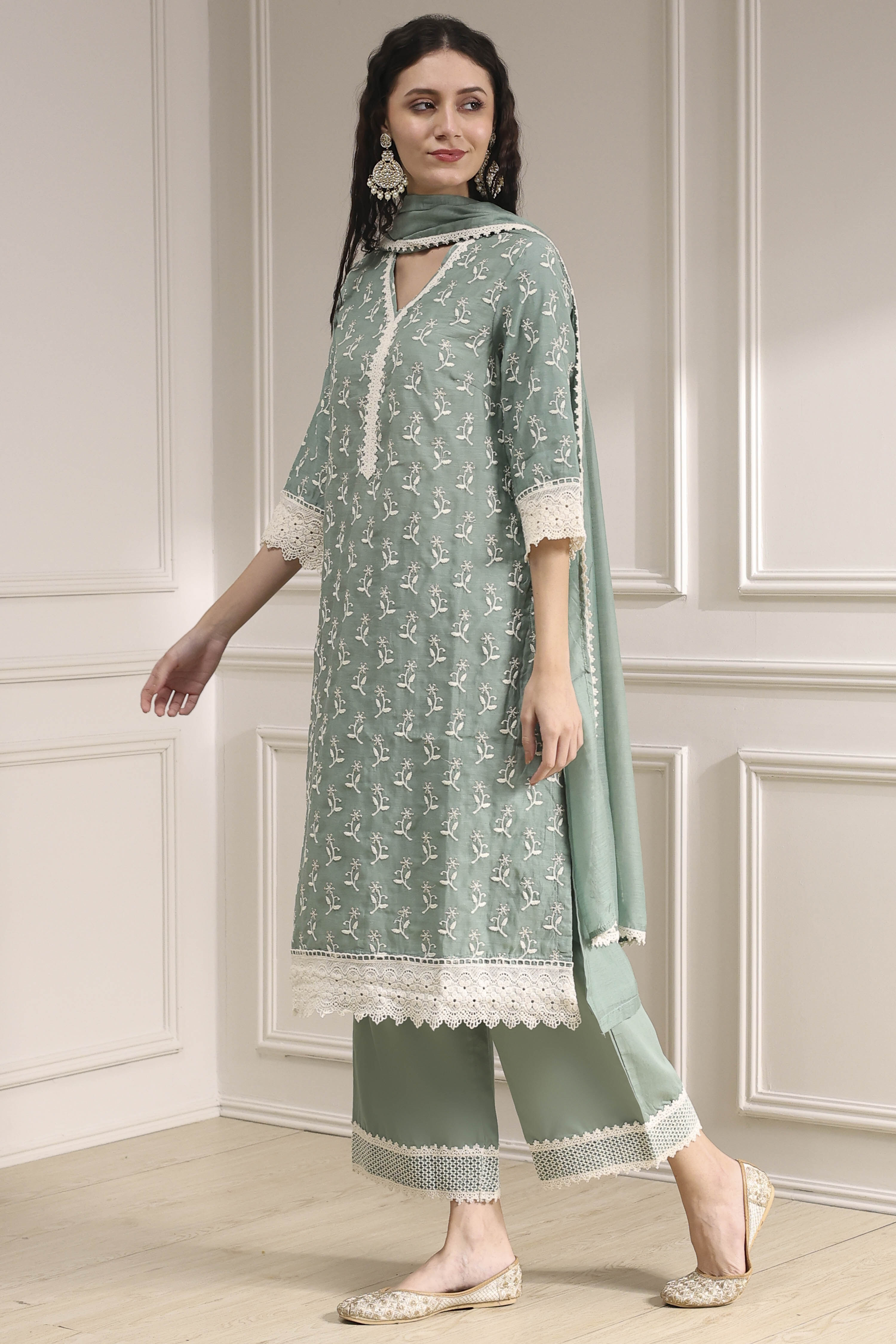 Sap Green Chanderi Straight Suit Set image number 3
