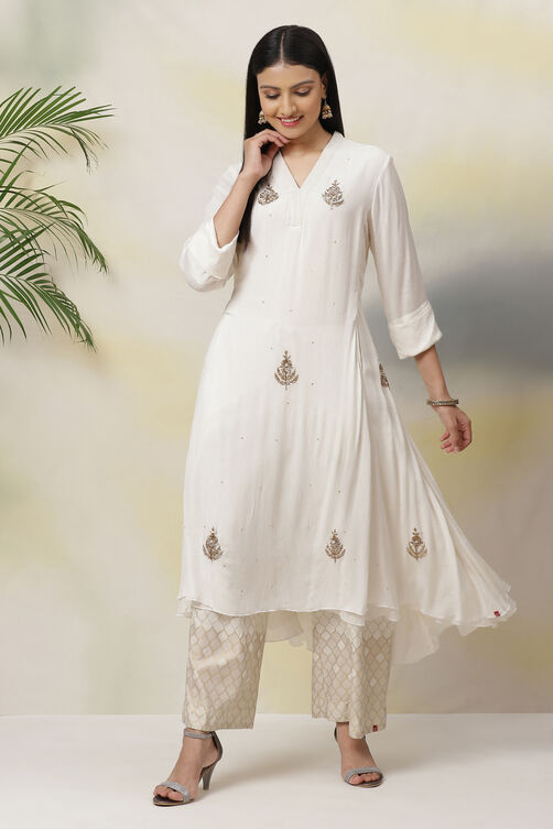 Off White Flared Cotton Kurta image number 2