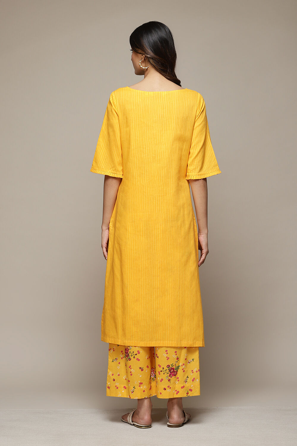 Yellow Cotton Straight Kurta Palazzo Suit Set image number 4