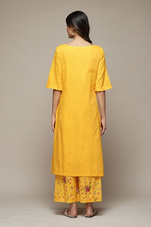 Yellow Cotton Straight Kurta Palazzo Suit Set image number 4