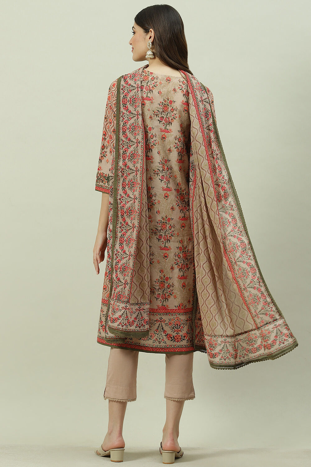 Pink Cotton Straight Kurta Slim Pant Suit Set image number 4