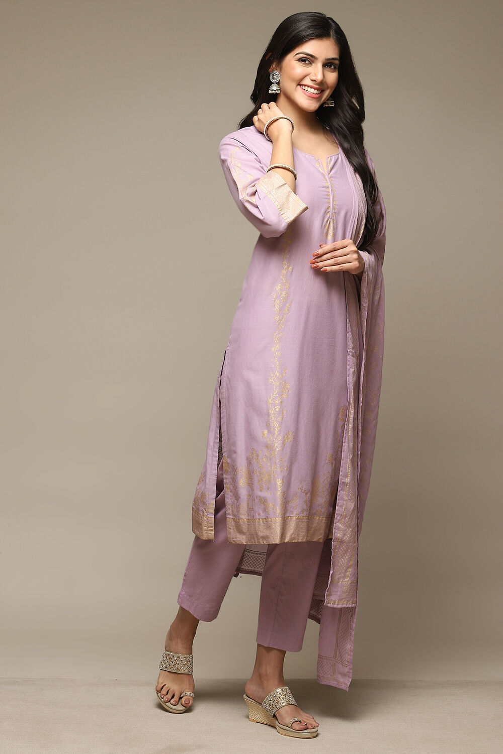 Red Cotton Straight Kurta Pants Suit Set image number 6