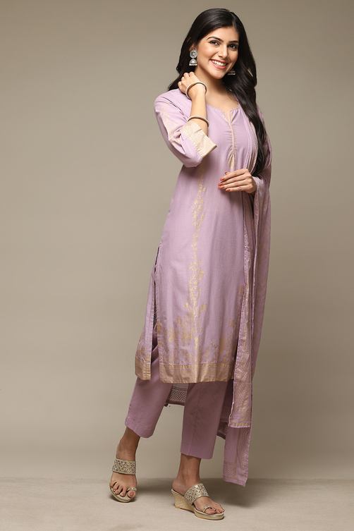Red Cotton Straight Kurta Pants Suit Set image number 6
