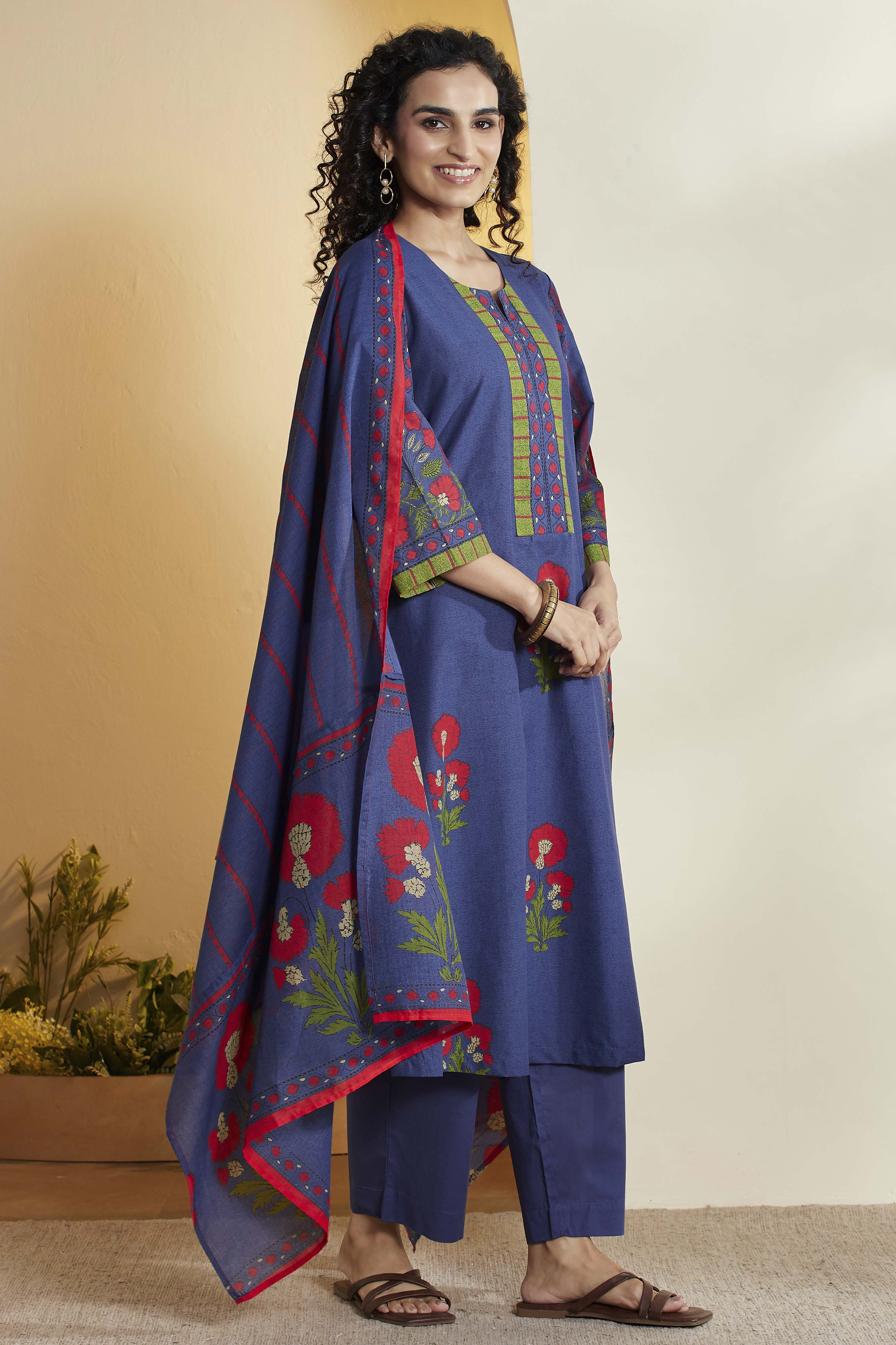 Blue Cotton Straight Suit Set image number 5