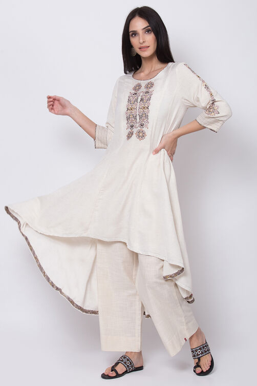 Off White A Line High Low Kurta image number 2