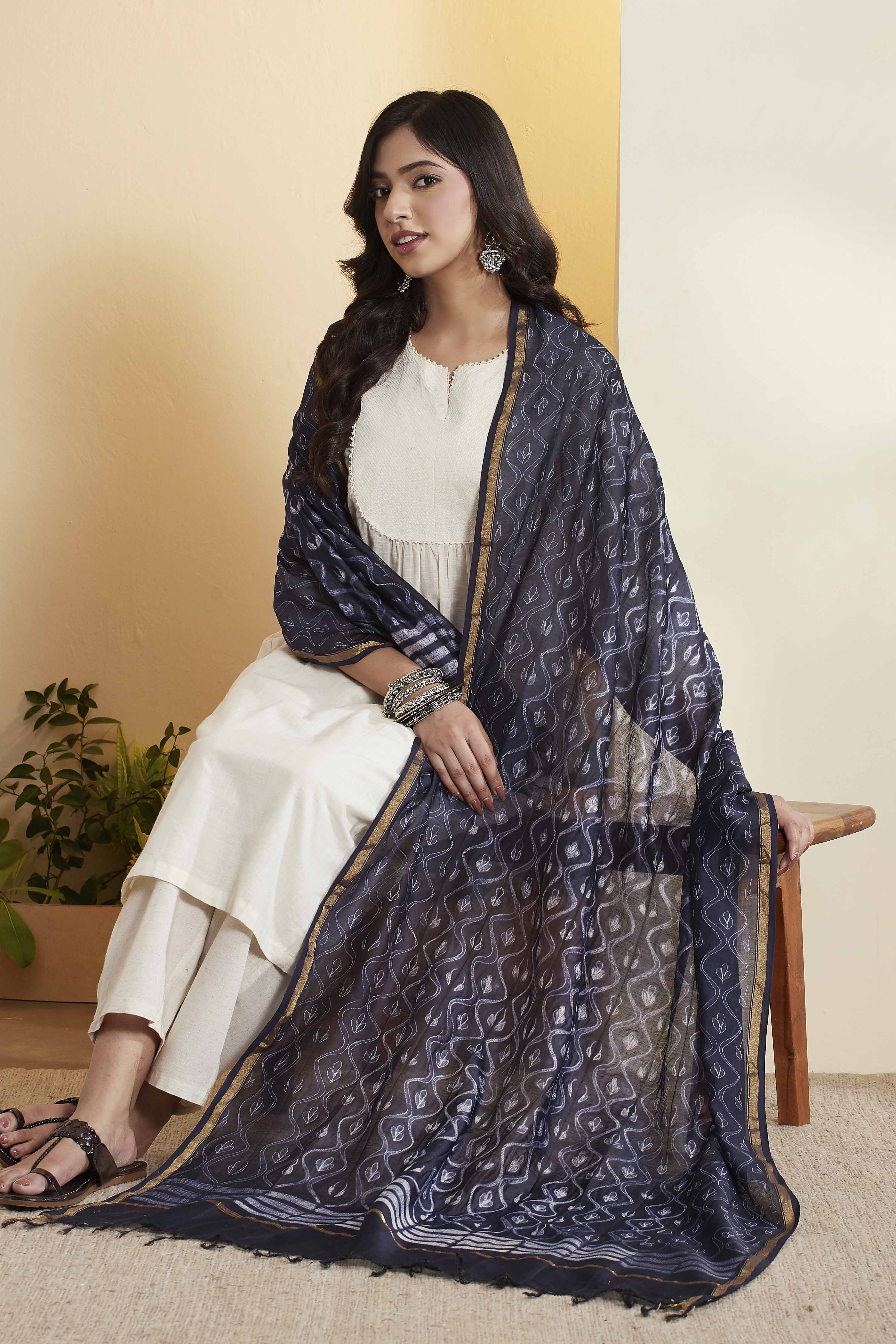 Navy Blue Printed Chanderi Dupatta image number 4