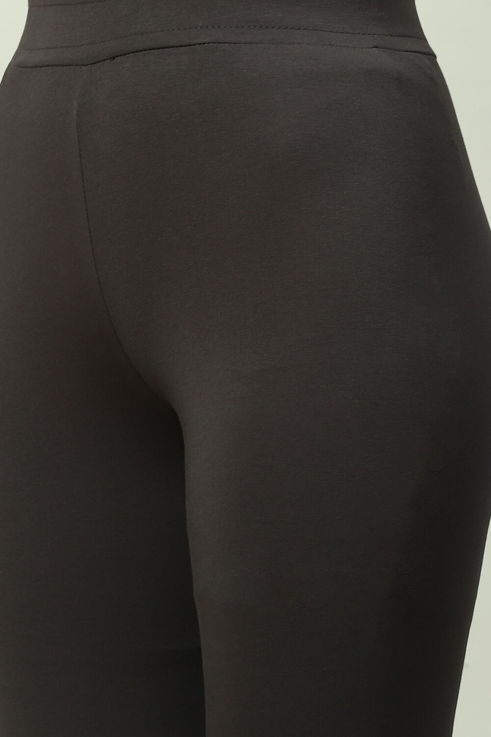 Black Cotton Blend Solid Leggings image number 1