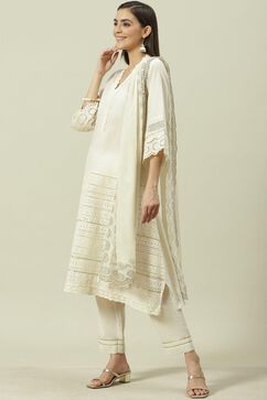 Off White Straight Kurta Relaxed Pants Suit Set image number 3