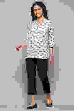 Black Cotton Blend Slim Solid Pants image number 0