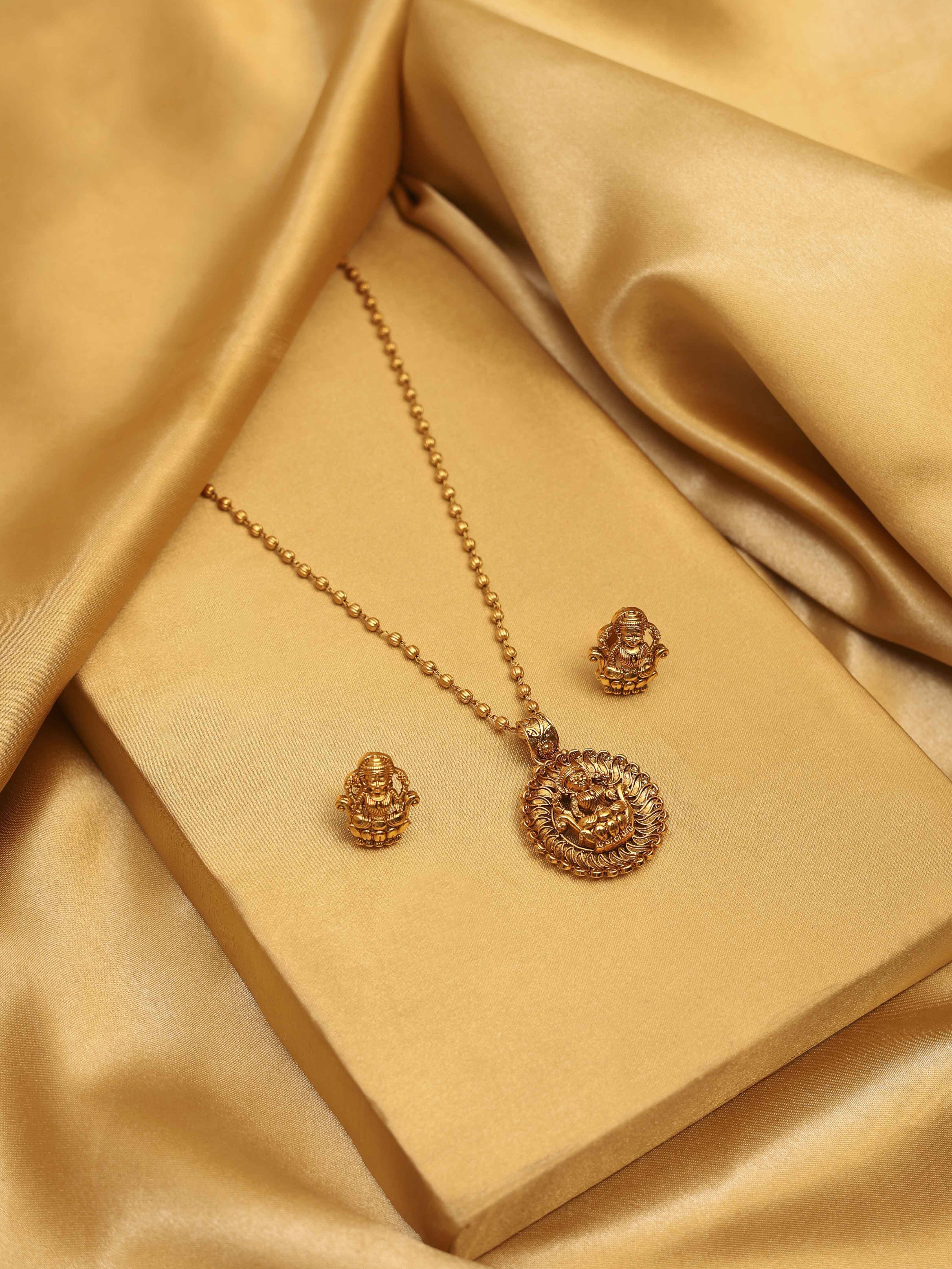 Gold Plated Brass Pendant Temple Necklace Set image number 0