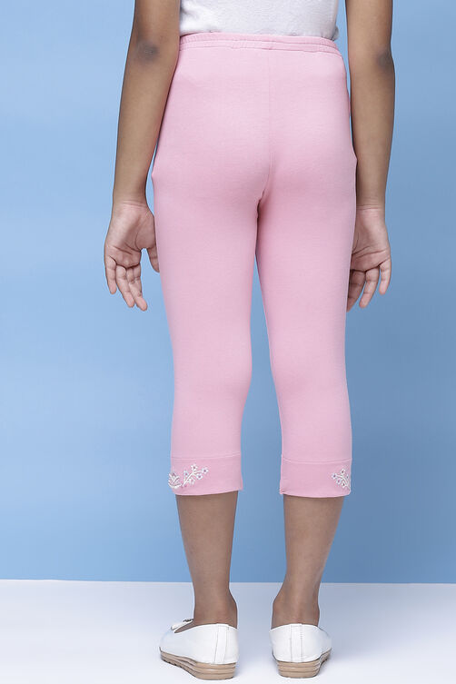 Pink Cotton Lycra Capris image number 4