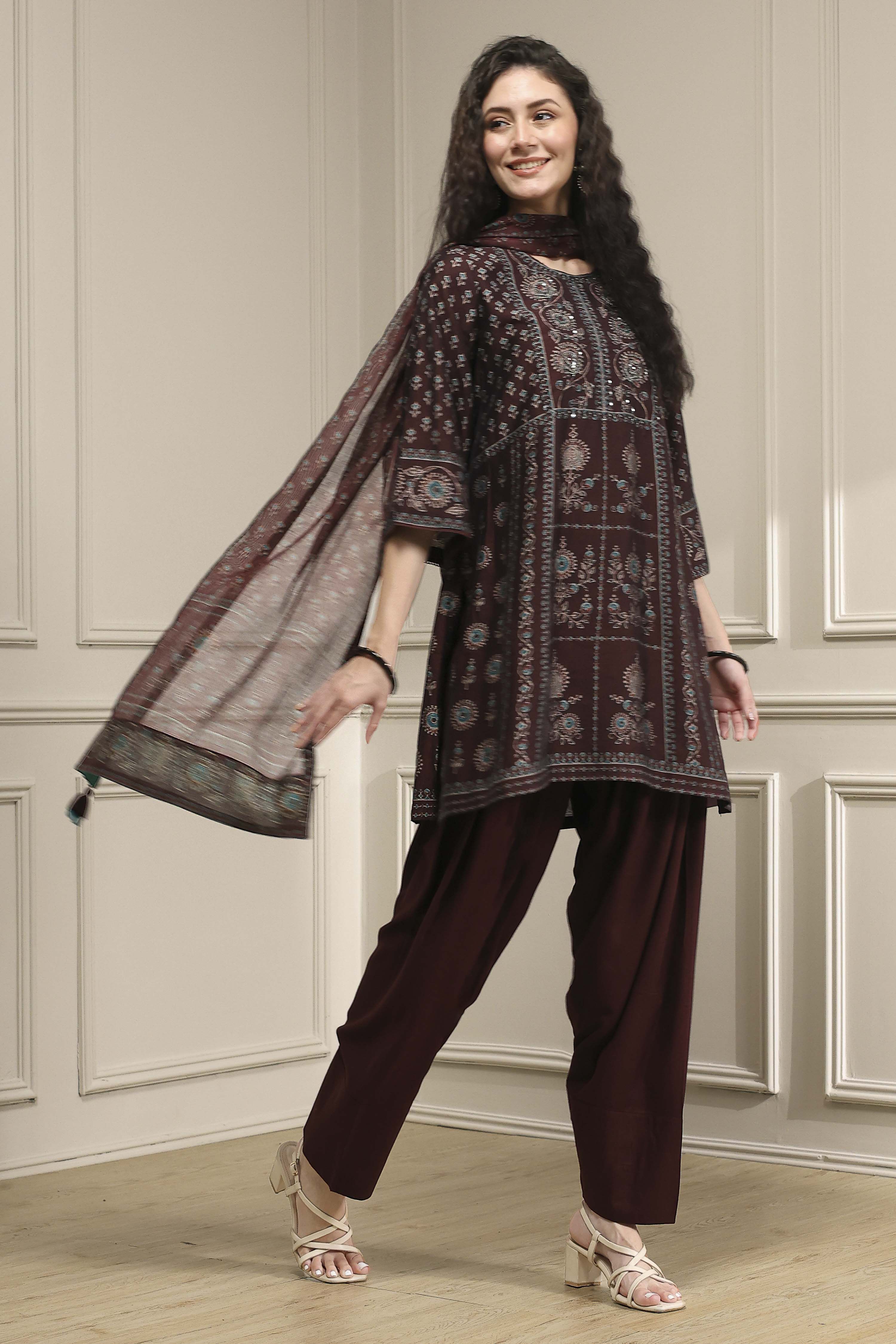 Brown Printed Straight Suit Set image number 5