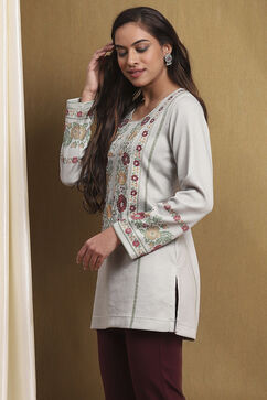 Grey Printed Winter wear Straight Short Kurta image number 2