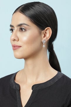 White Earrings image number 3