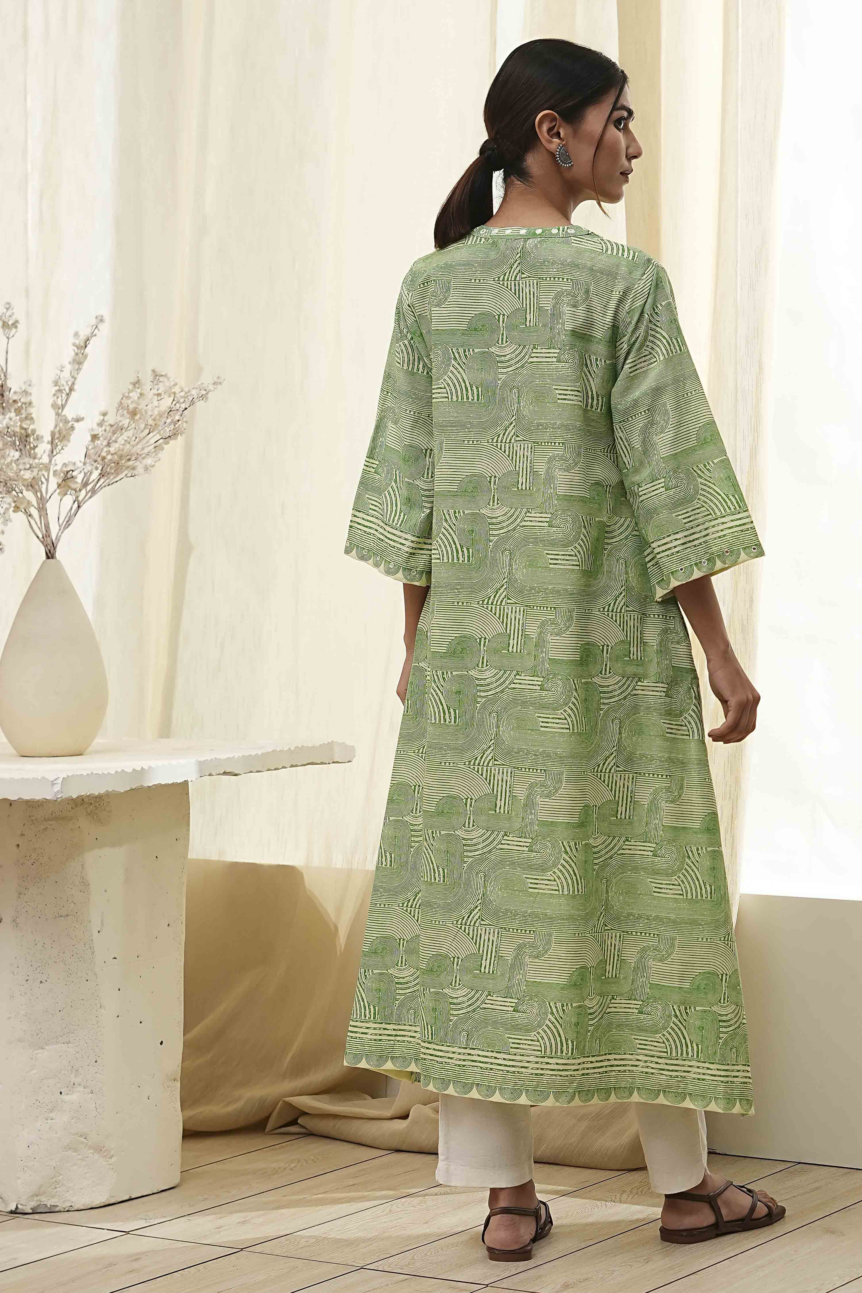 Green Pure Cotton Printed Straight Kurta image number 3