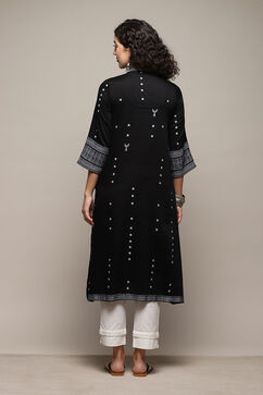 Black Poly Cotton Flared Yarndyed Kurta image number 3