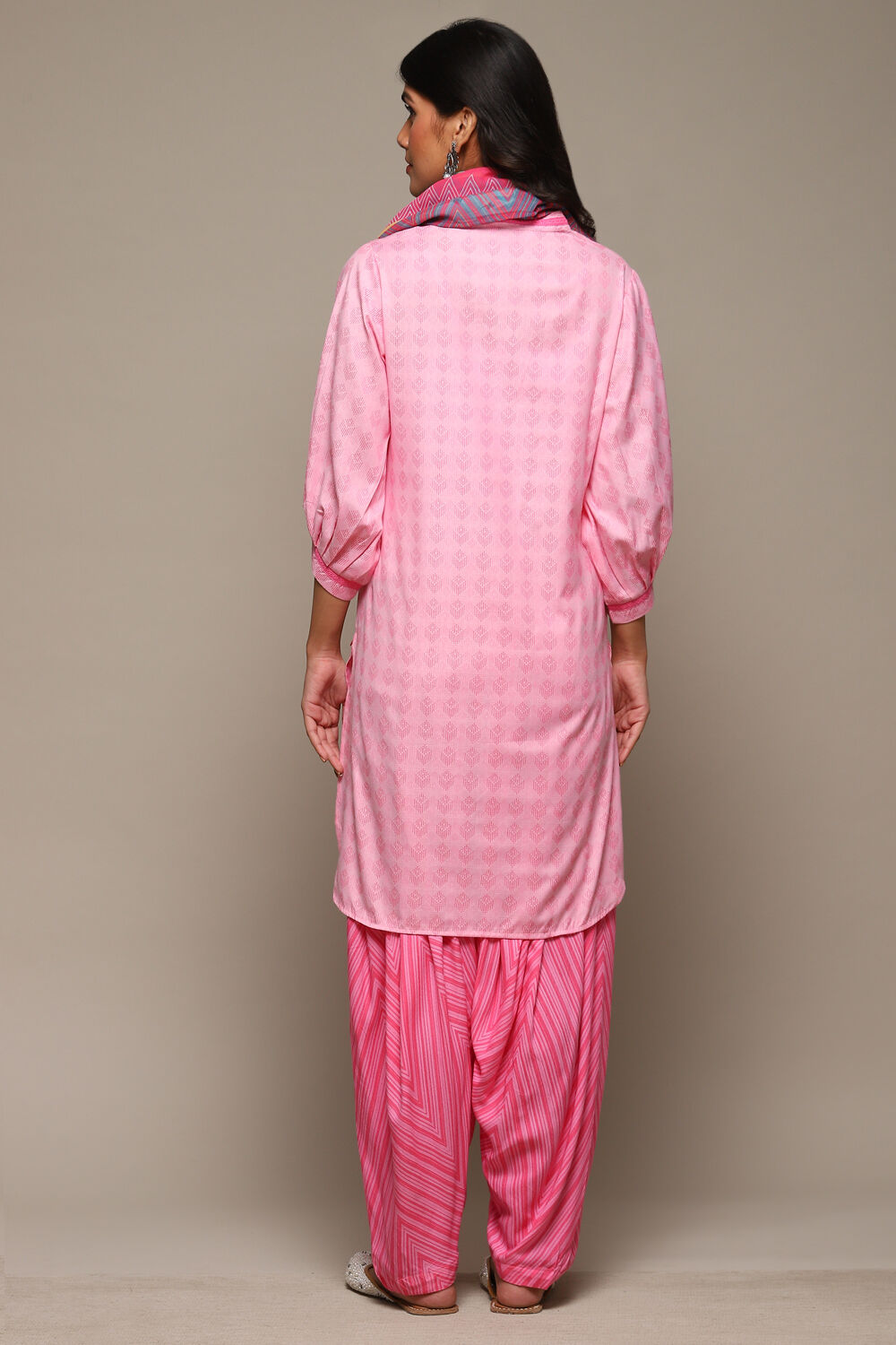 Pink Rayon Straight Kurta Cross Yoke Salwar Suit Set image number 4