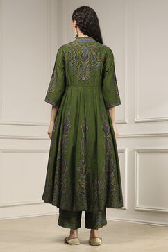 Green Viscose Kalidar Printed Suit Set image number 3