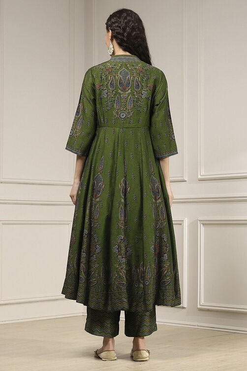 Green Viscose Kalidar Printed Suit Set image number 3