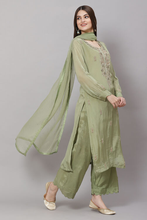 Pink Georgette Hand Embroidered Unstitched Suit Set image number 5