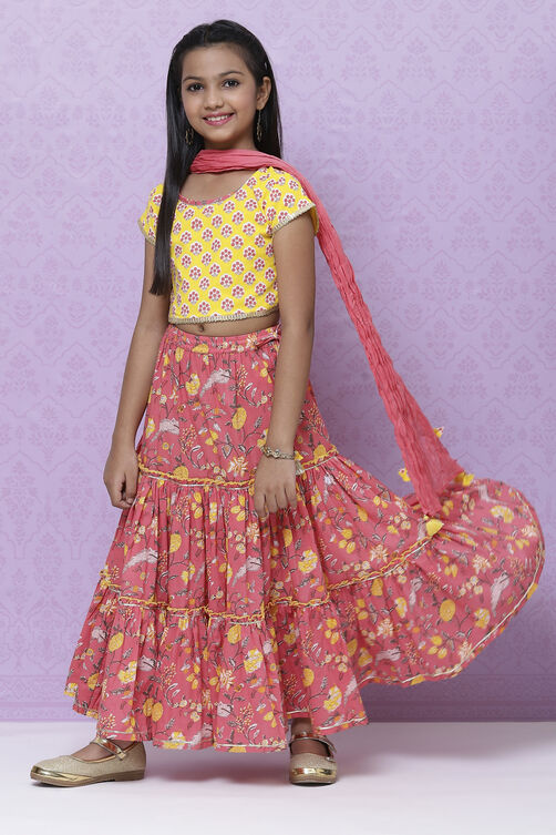 Yellow And Pink Cotton Girls Lehenga Set image number 6