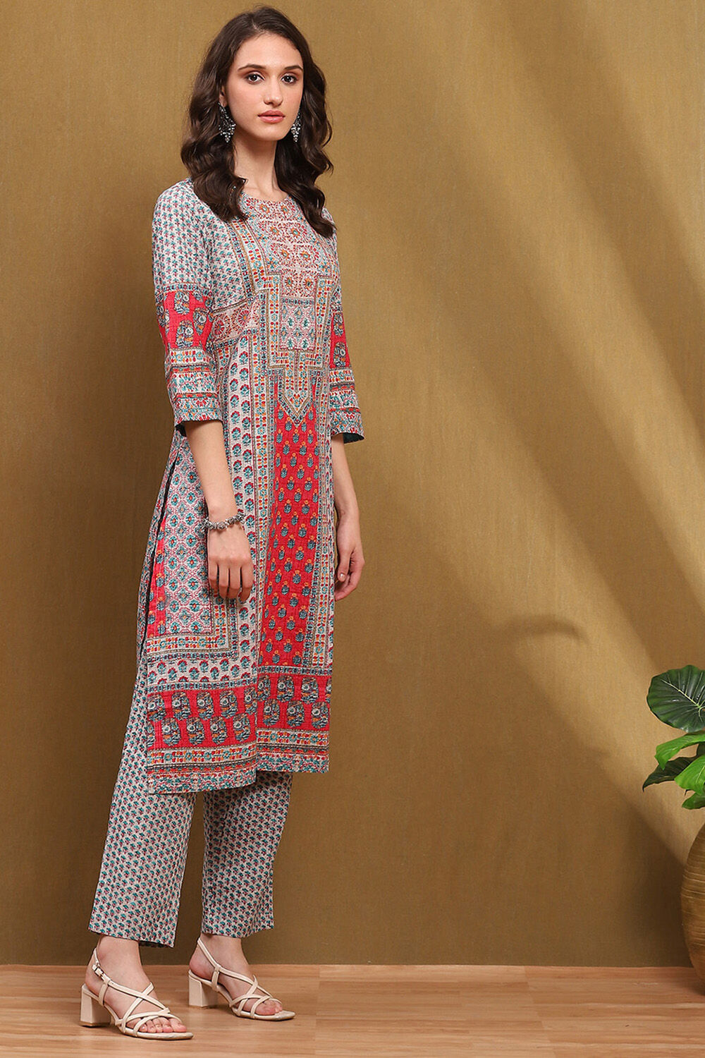 Beige and Blue Cotton Printed Straight Kurta Set image number 5