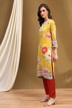Yellow Floral Printed Straight Kurta image number 2