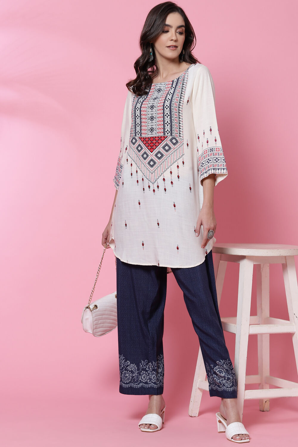 Ecru LIVA Asymmetric Printed Short Kurti image number 5
