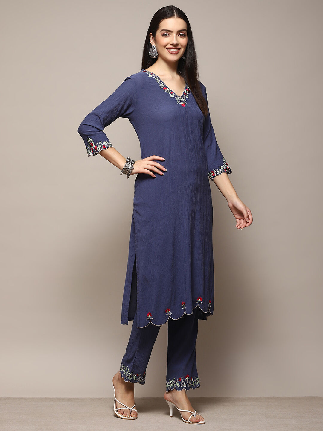 Pink Poly Viscose Straight Suit Set image number 5