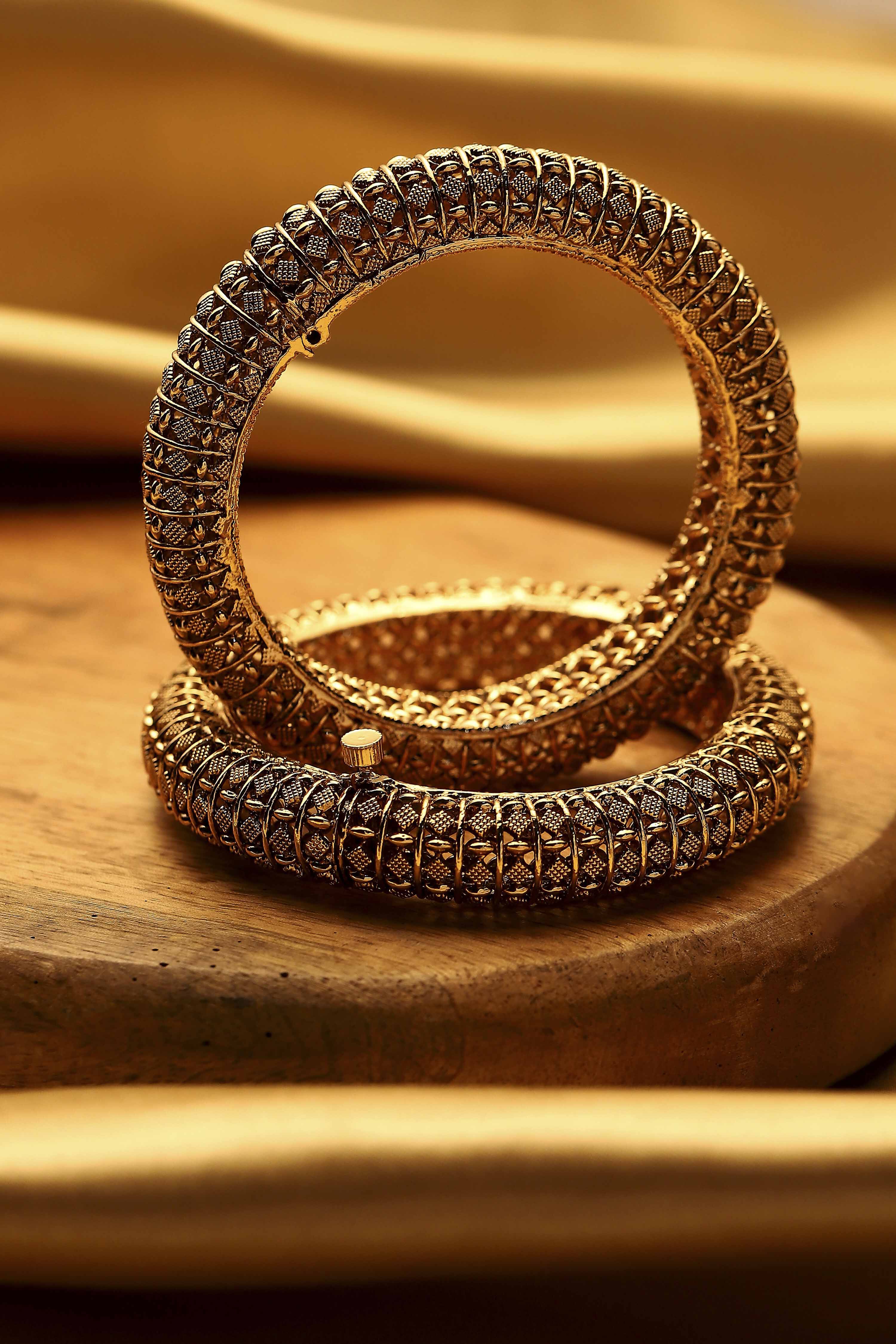 Gold Alloy Temple Bangles image number 0