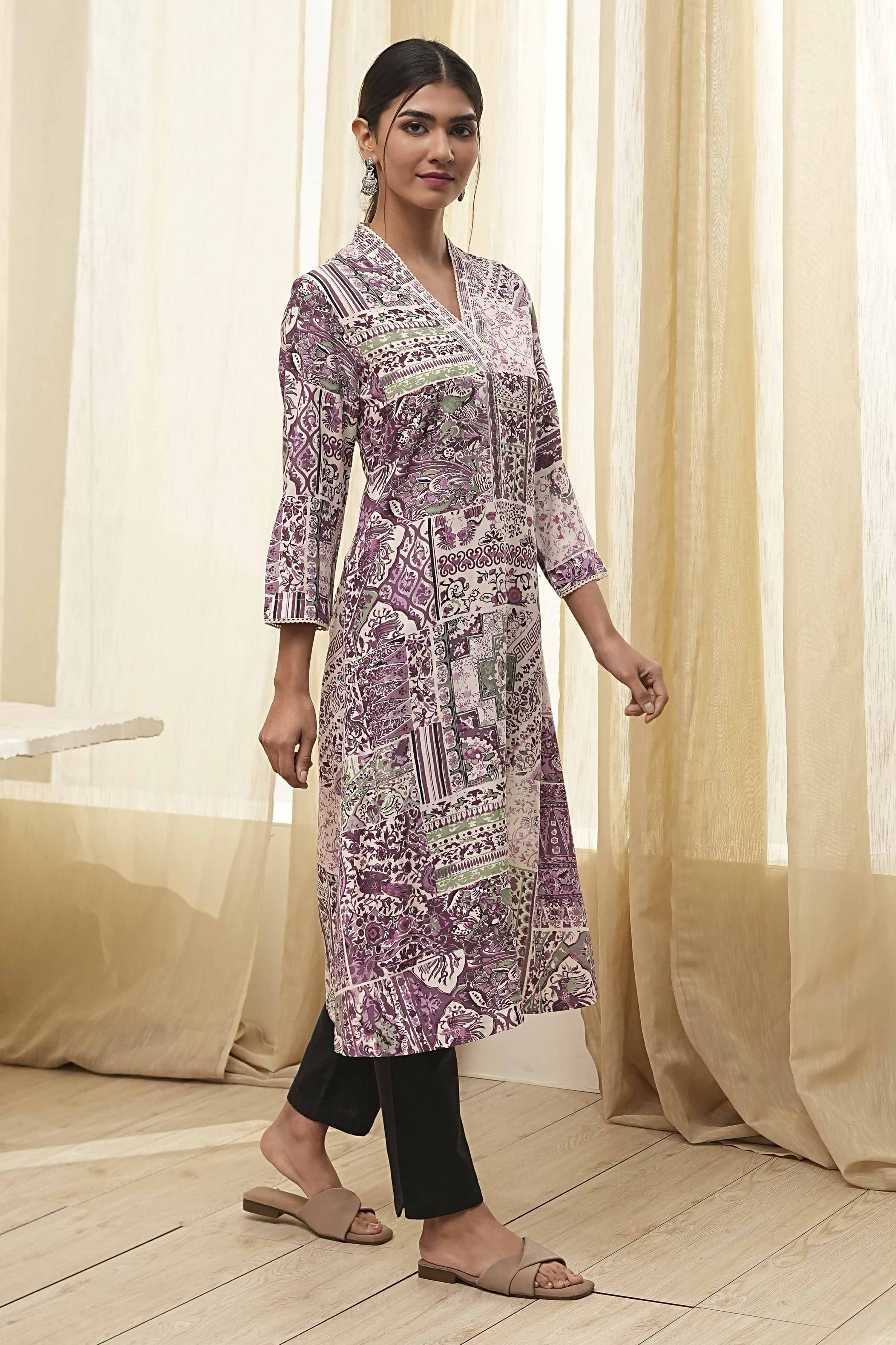 Plum and Off-White Printed Straight Kurta image number 4