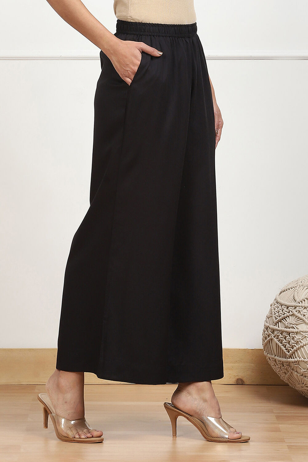 Navy Blue Viscose Solid Straight Palazzos image number 3
