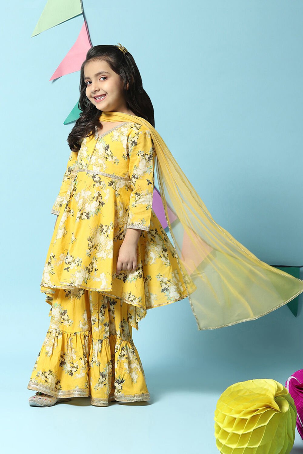 Buy Latest Collection of Girls Ethnic Indian wear and Girls only