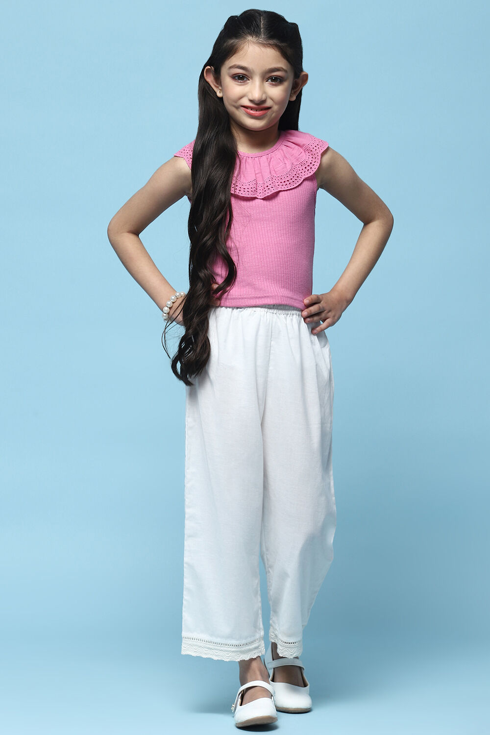 Pink Sleeveless Top With Schiffli Lace Detail image number 0