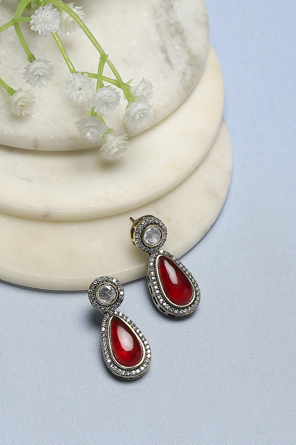 Red Brass Necklace Set image number 0