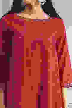 Red Polyseter Blend Straight Printed Fusion Set image number 1