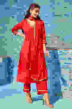 Red Rayon Gathered Suit Set image number 6