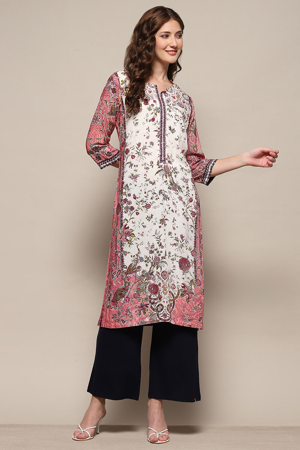 Pink & White Rayon Floral Printed Straight Kurta image number 0