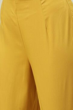 Yellow Solid LIVA Straight Kurta Regular Pant Suit Set image number 2