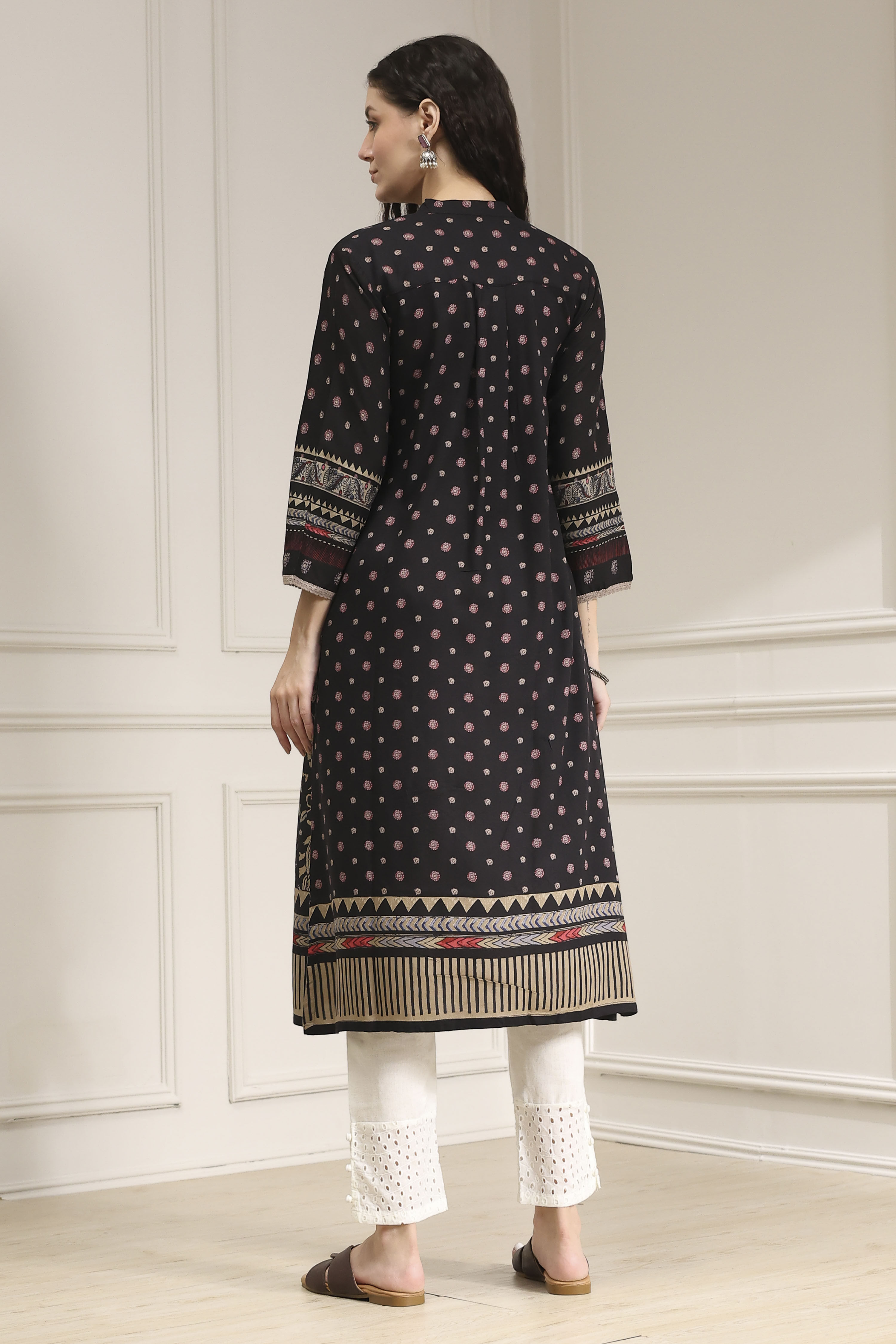Black Printed Straight Kurta image number 3